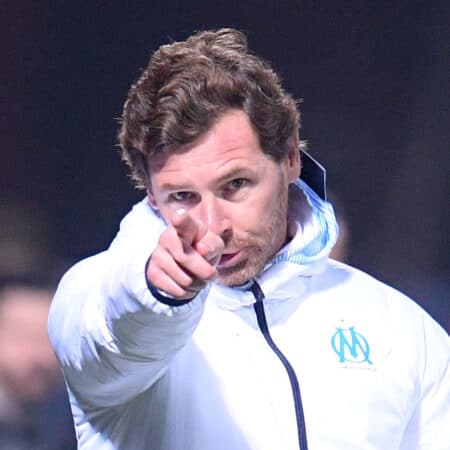 Villas Boas “atira-se” ao PSG