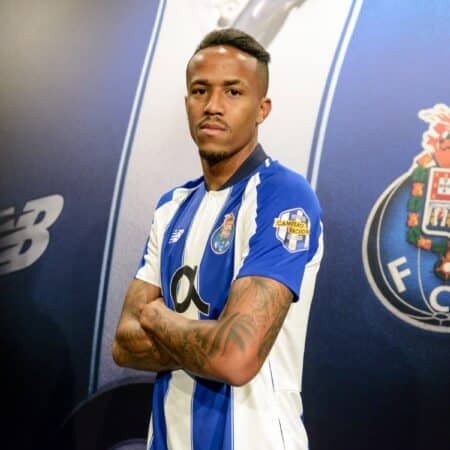 FC Porto em risco de inscrever jogadores devido a dívida por Militão